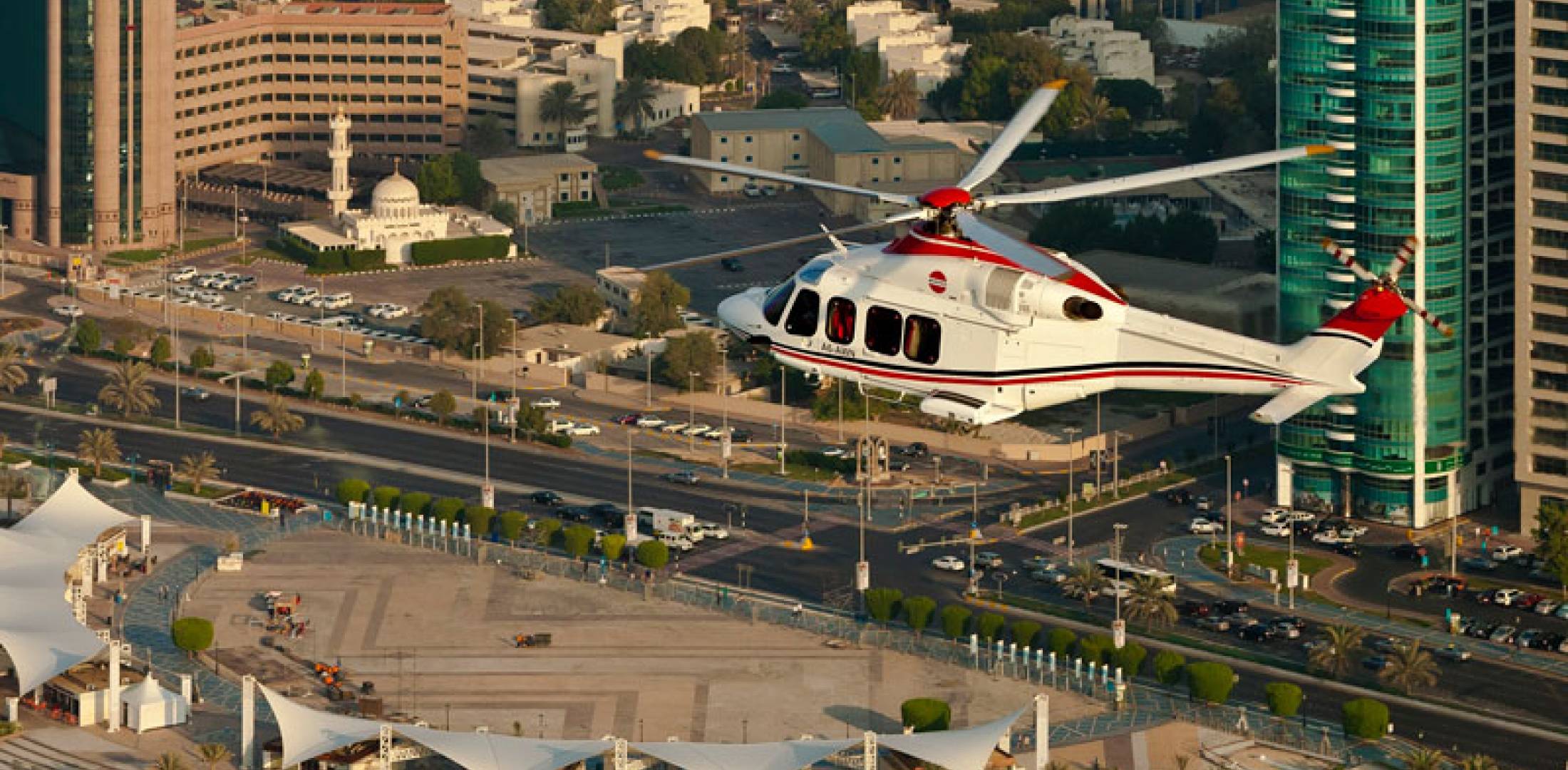 abu dhabi helicopter tour photos